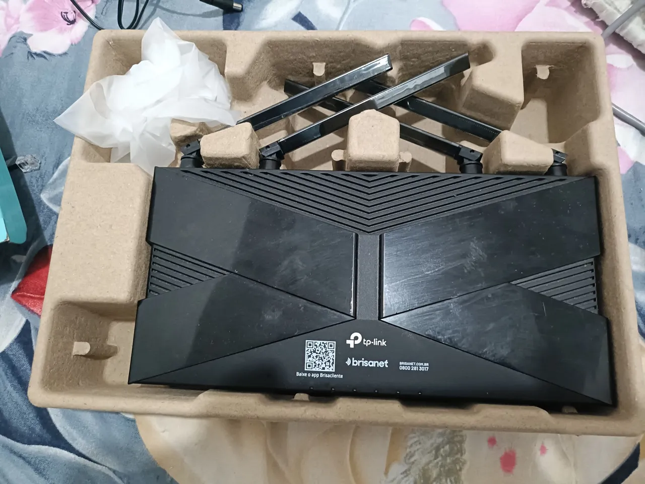 Vendo roteador 4 antenas espaçoso