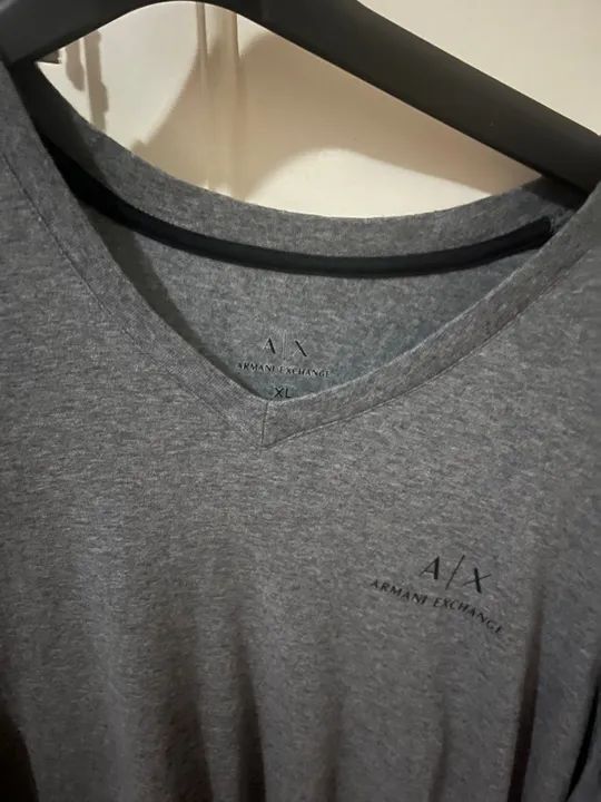 Camiseta Armani Exchange Cinza
