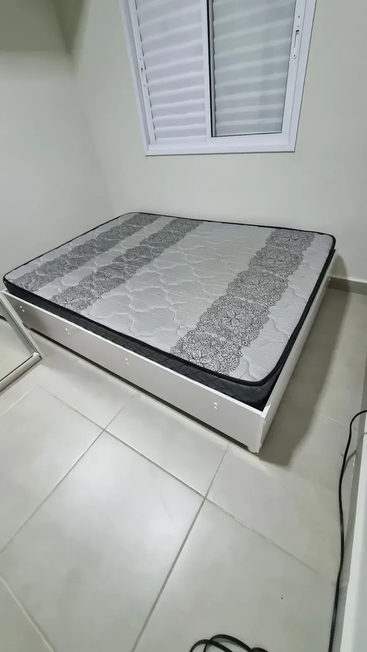Cama Casal com Colchão Confortável