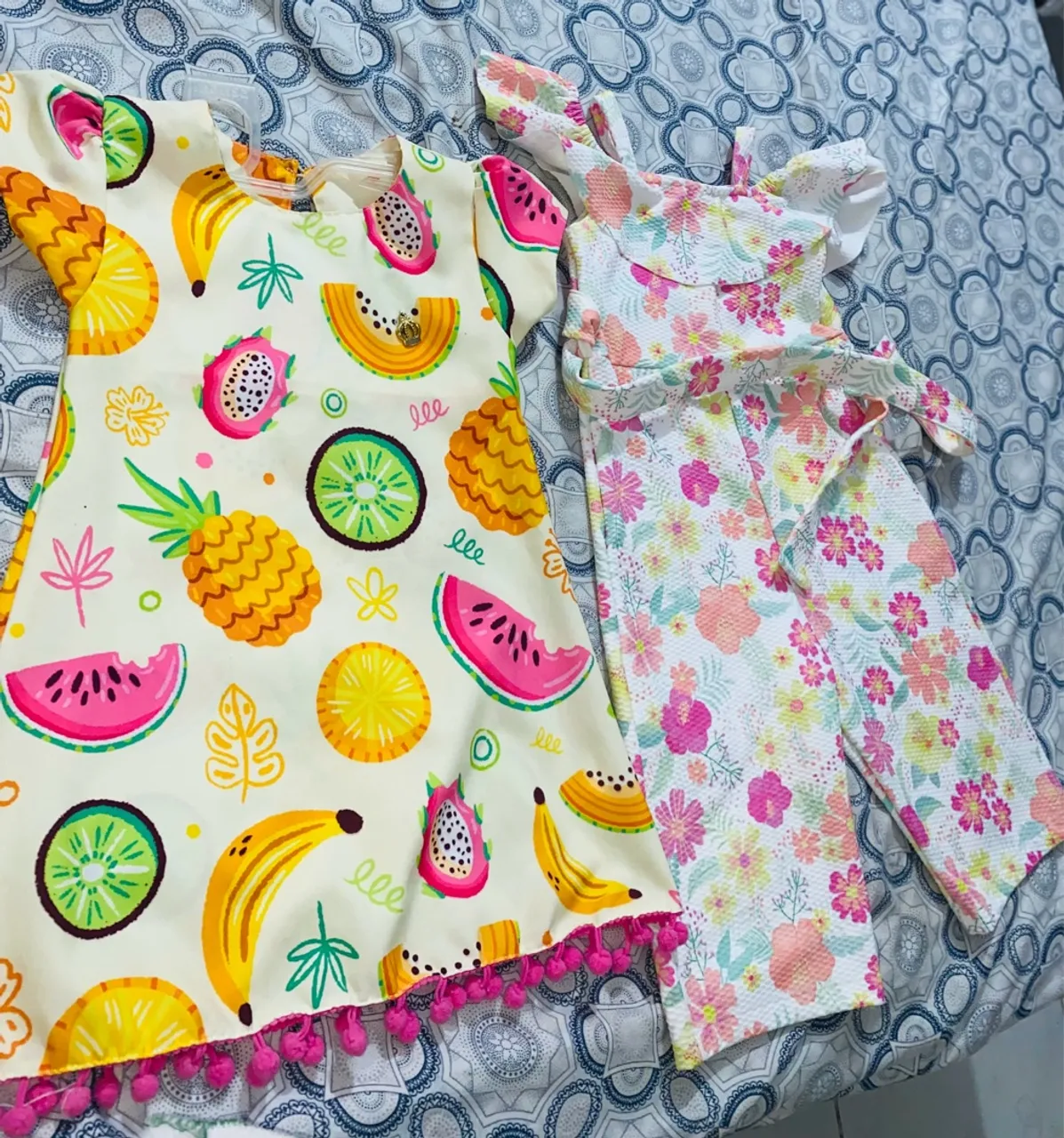 Vendo Kit de Vestido + Macacão Infantil