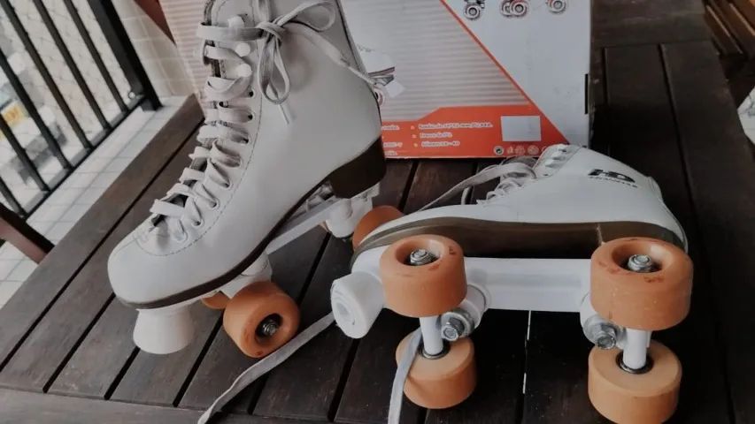 VENDO  PATINS