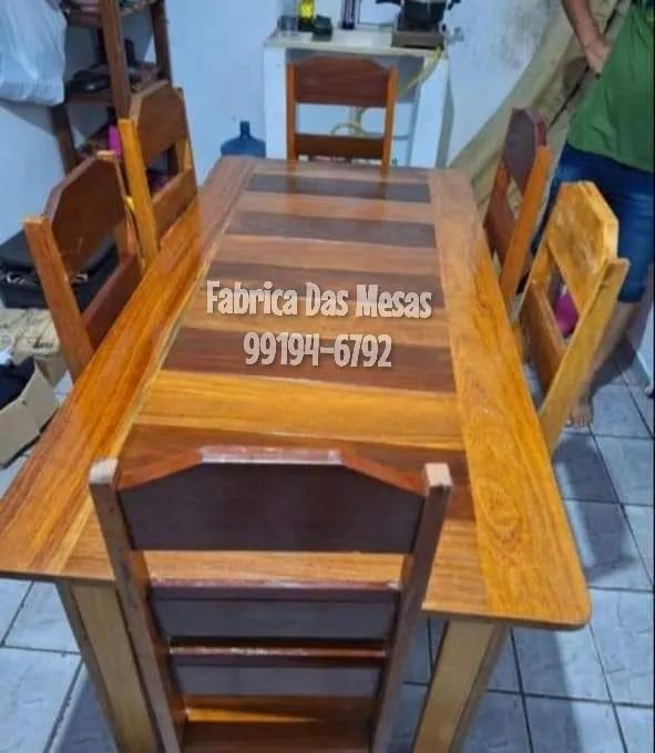 Vendo Mesa de Madeira com 4 6 Cadeiras - Foto 4