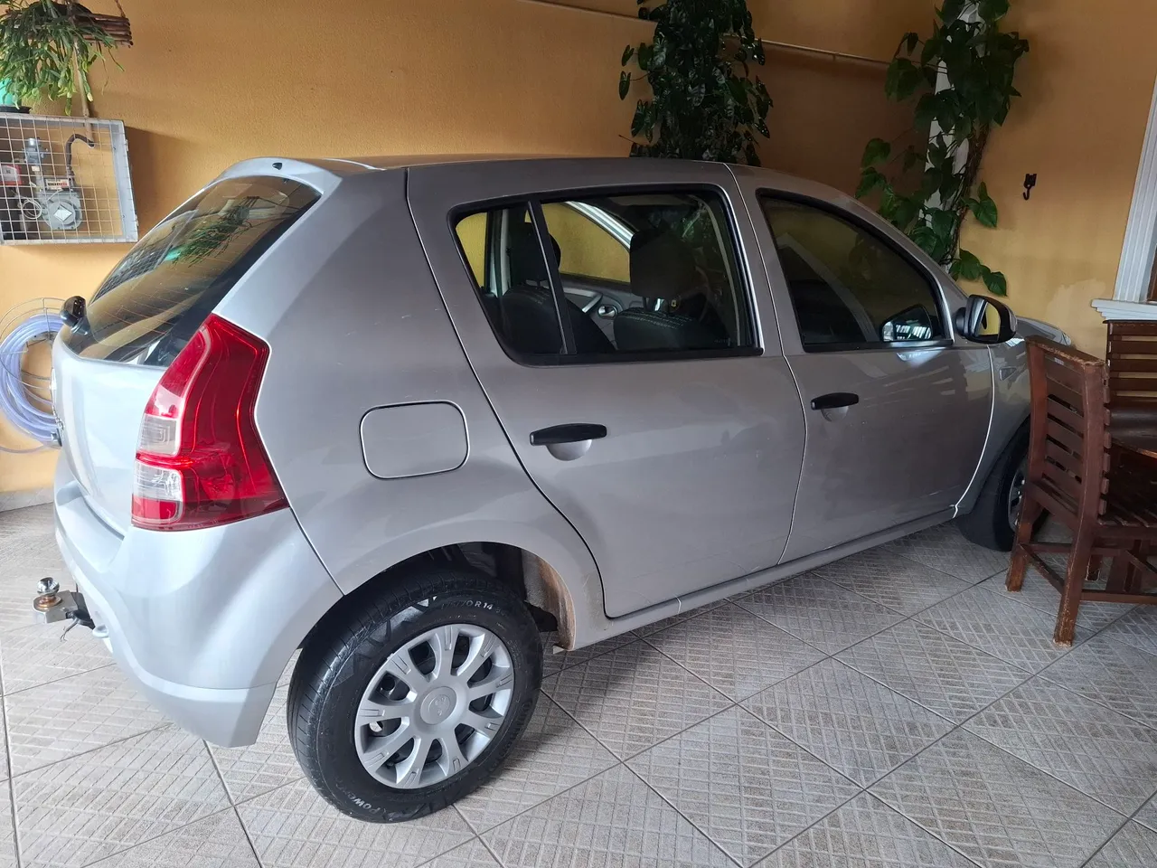 Sandero baixo km 2014