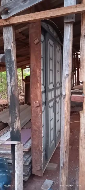 Porta de vidro 2,0/2,40 mts, metalon 30/50 chapa 18 - Foto 4