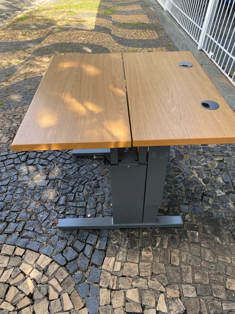Mesa Com Regulagem de altura - Foto 5
