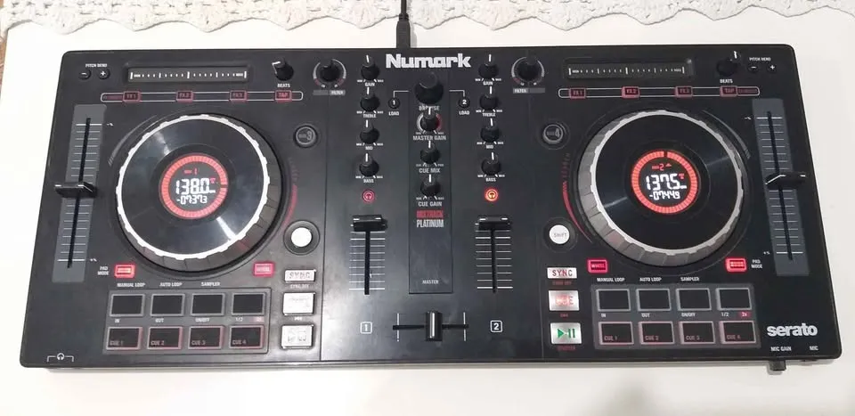 DDJ Numark Platinum