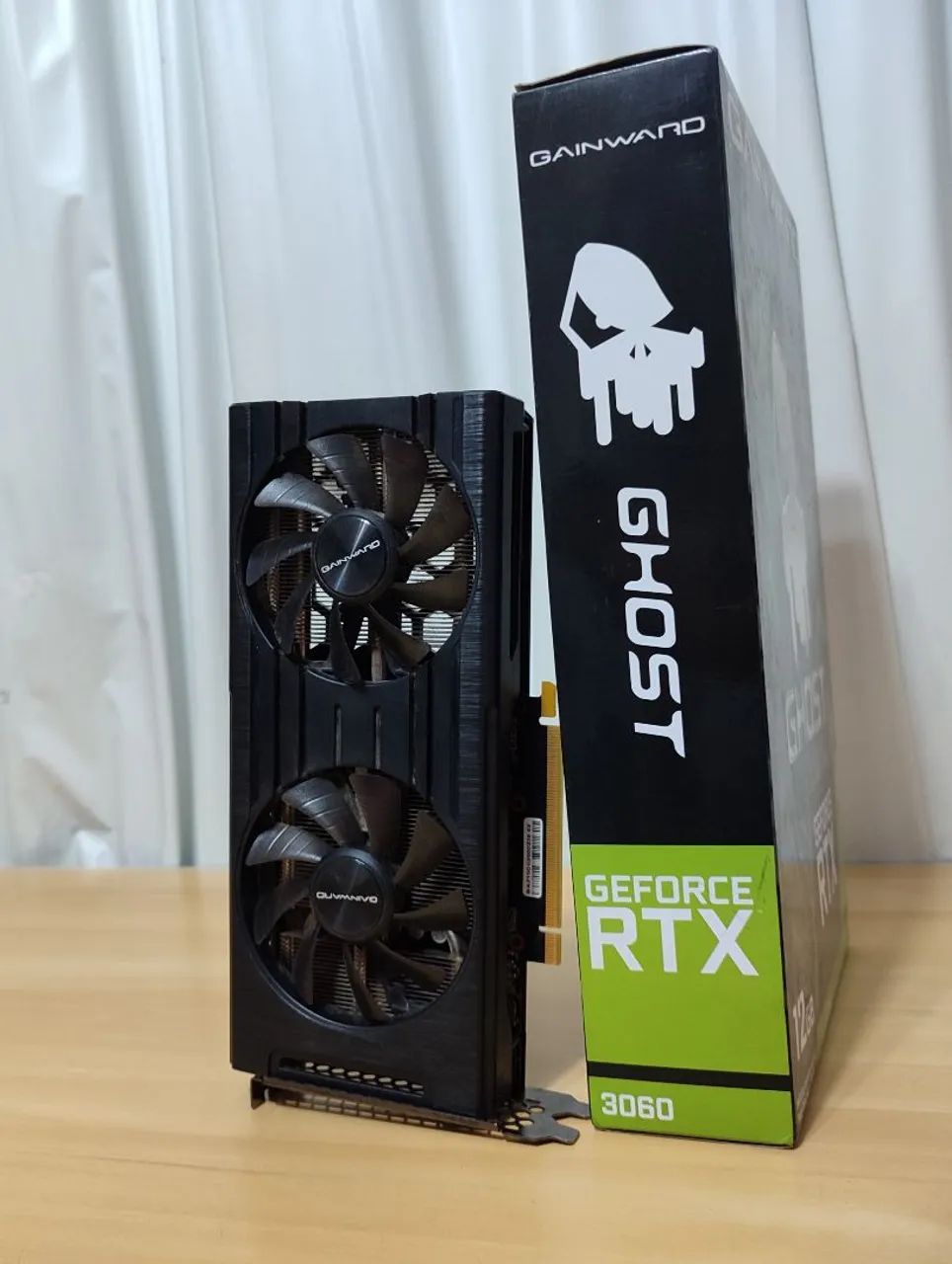 RTX 3060 Gainward Ghost 12Gb 192bits GDDR6, perfeito estado
