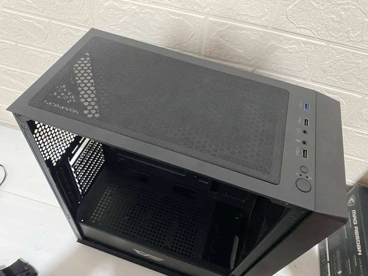 Gabinete Gamer Aigo DK353 - Foto 4