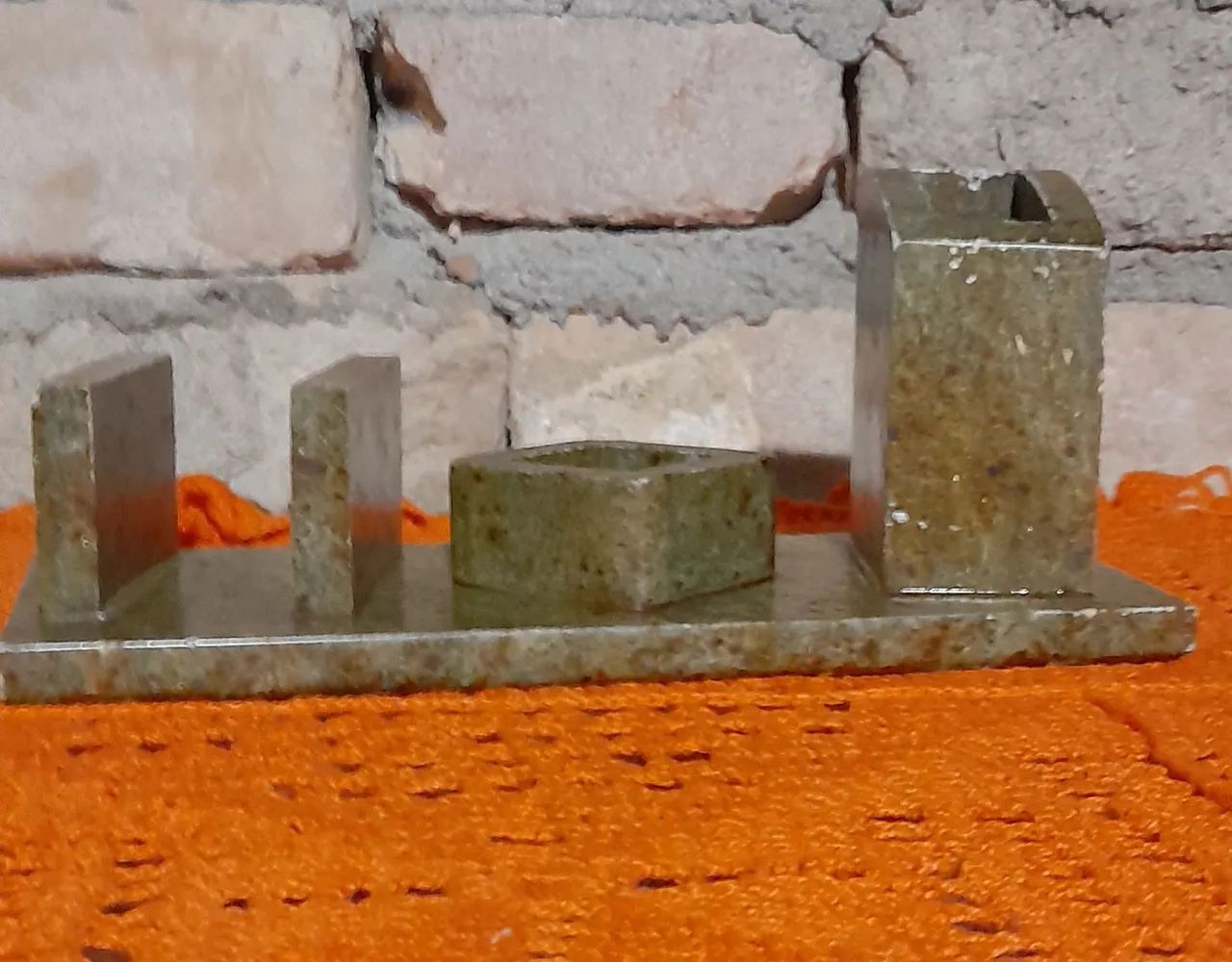 Conjunto de mesa para escritório em Pedra Sabão 