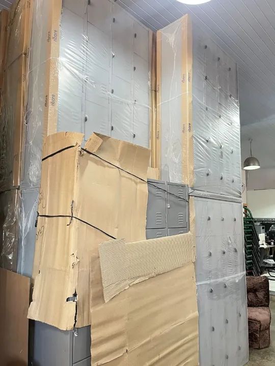 Armários de aço para comércio - novos