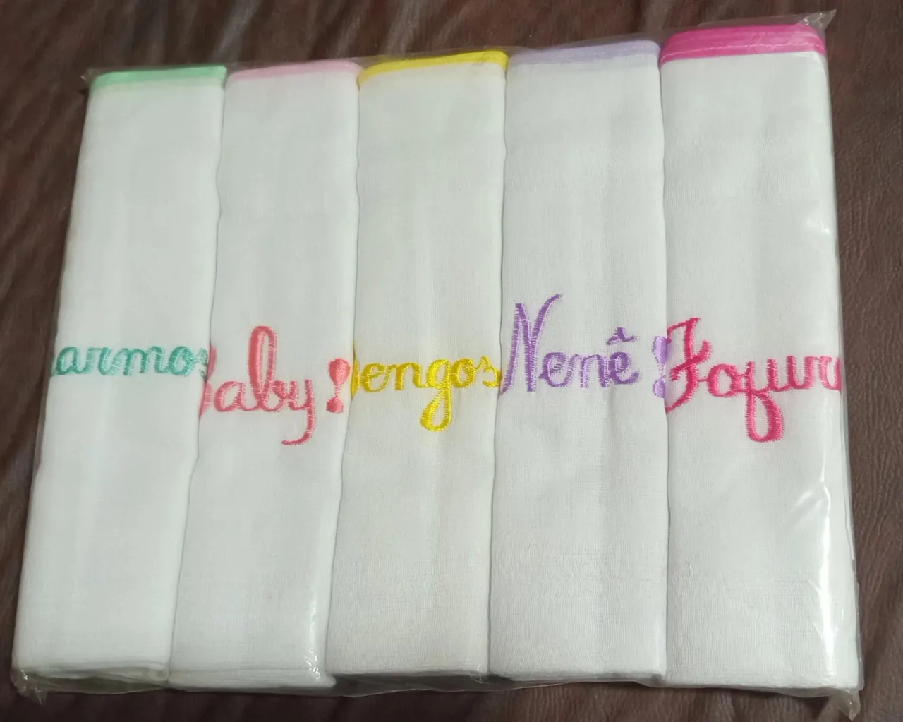 Kit de Frauda Pinte e Borde Luxo com 6 Fraldas de Boca Bordadas Personalizadas
