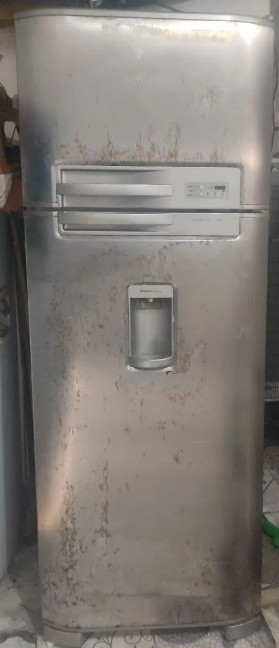 Geladeira super freezer Eletrolux inox 