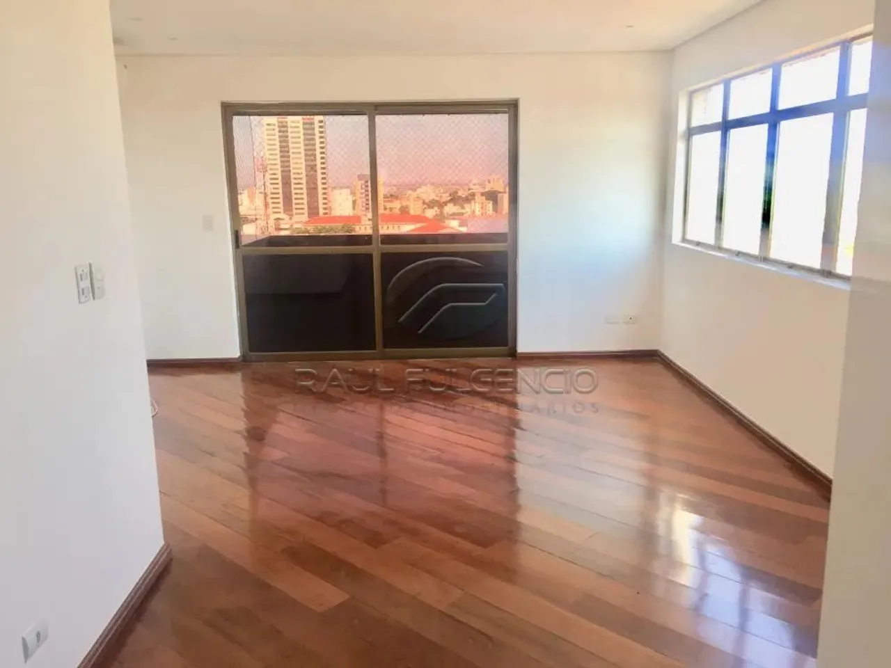 Apartamento para alugar com 4 dormitórios