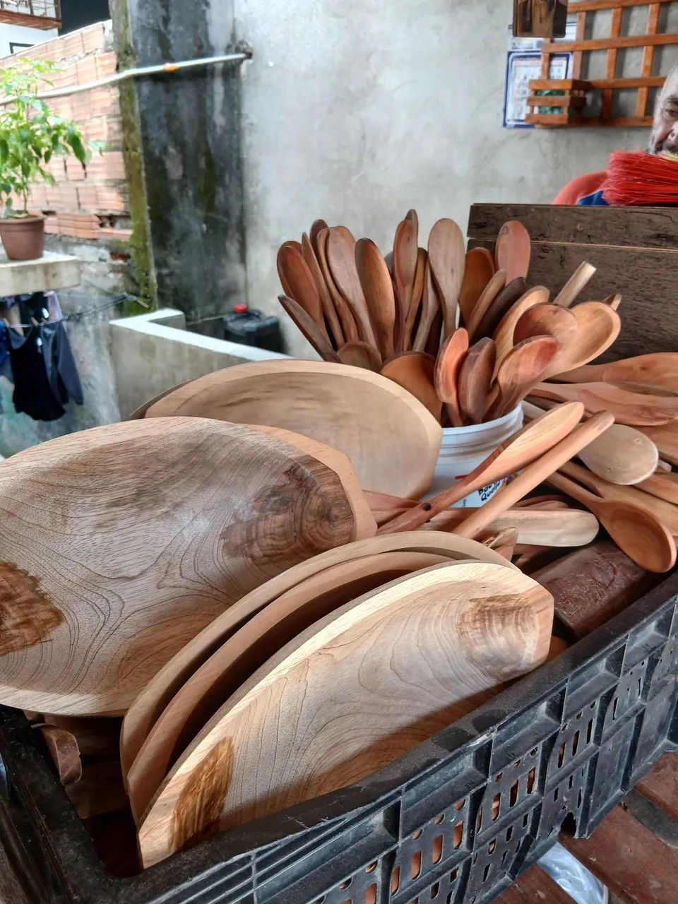 Tábua de madeira para churrasco e coleres de pau  - Foto 4