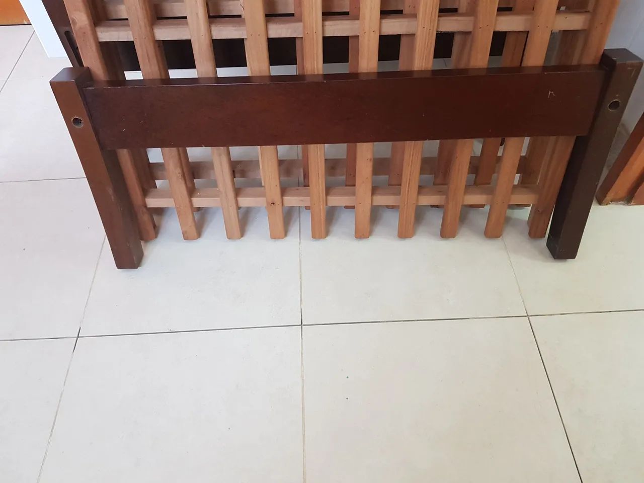 Cama de solteiro em madeira maciça  - Foto 3