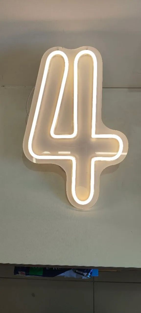 Número 4 em Neon com luz LED Acrílico - Foto 2