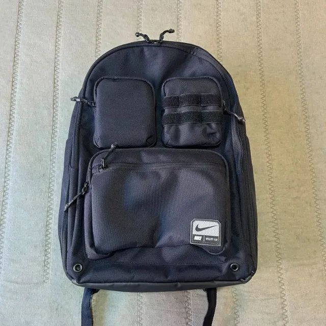 mochila nike preta