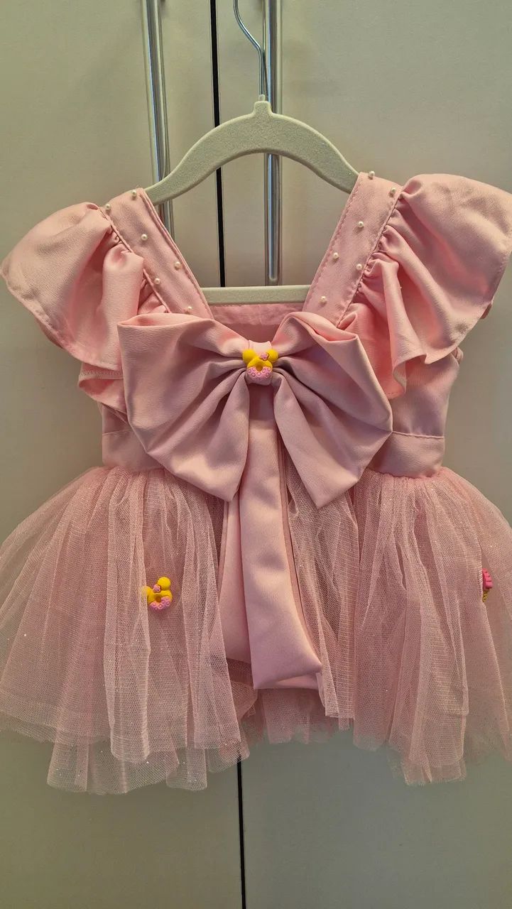 Romper Salopete Jardineira Minnie Confeiteira - Confeitaria doces 1 ano - rosa com brilho - Foto 4