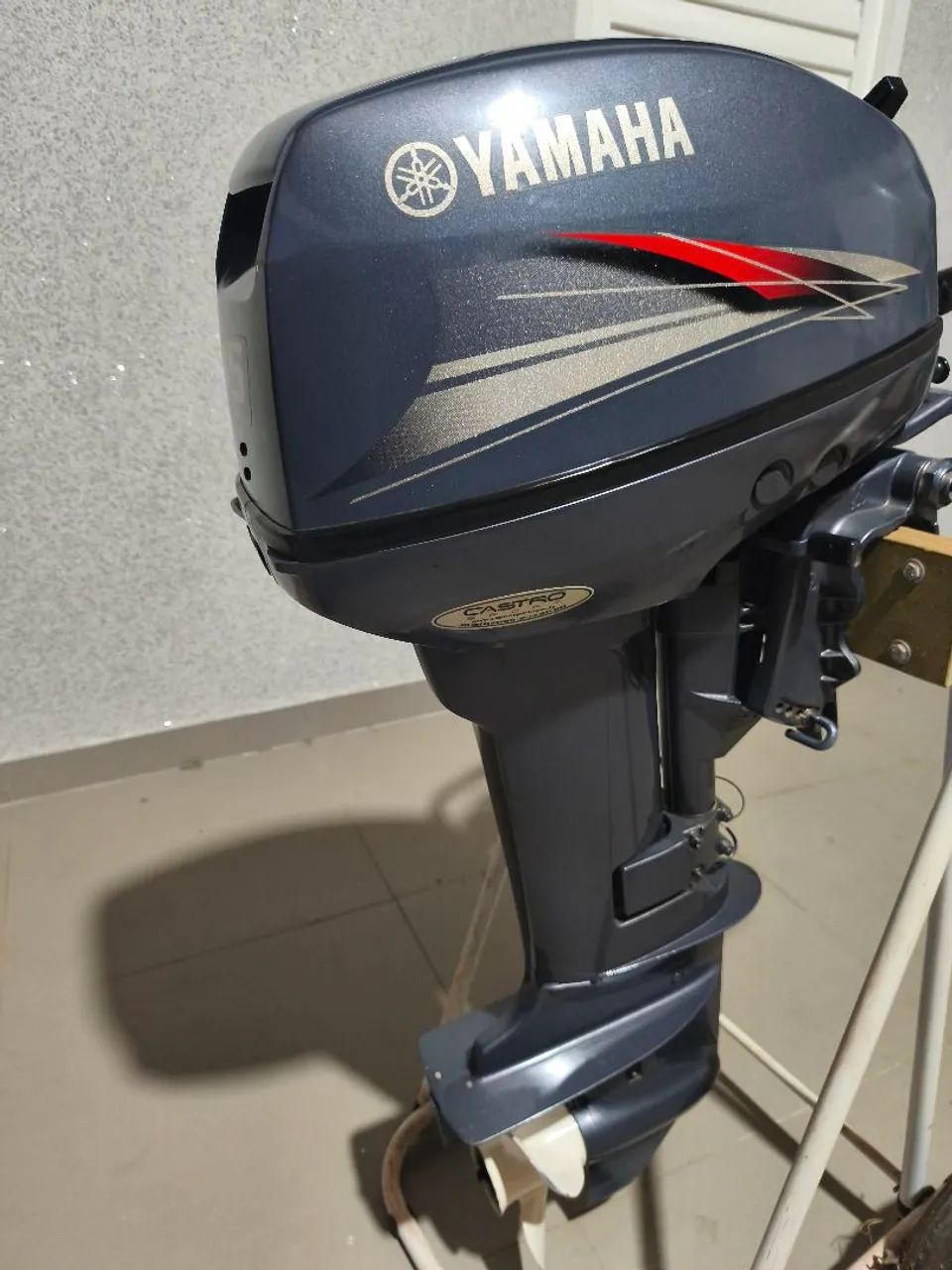 Motor de Popa 15 HP Yamaha 2012 - Foto 7