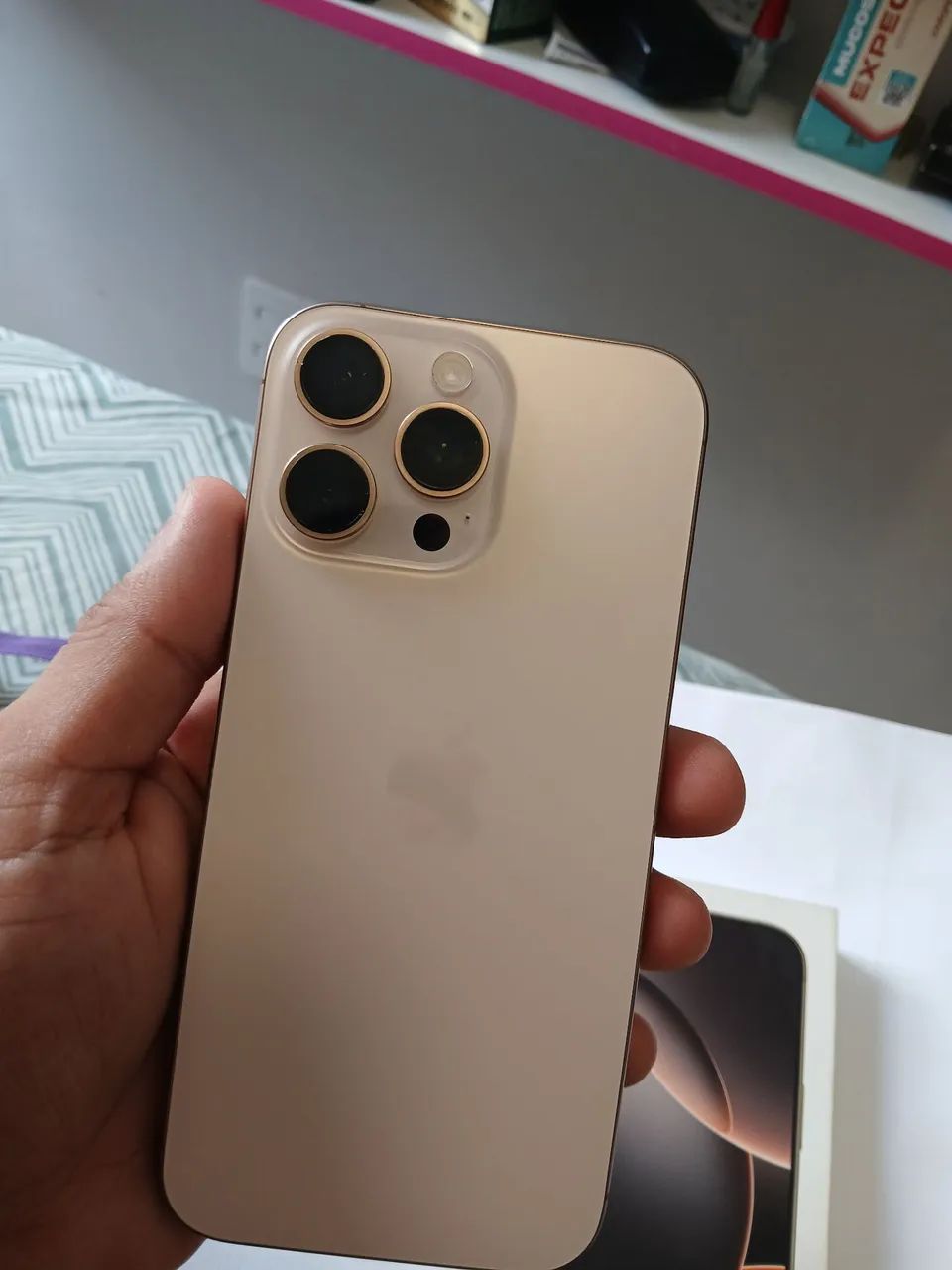 Vendo Iphone 16 Pro Max 256g - Foto 4