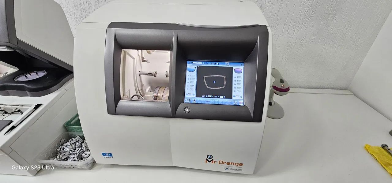 Facetadora essilor Mr Orange.
