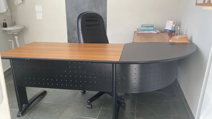 mesa de escritorio em L com gaveteiro, funcional cor cor castor  - Foto 2