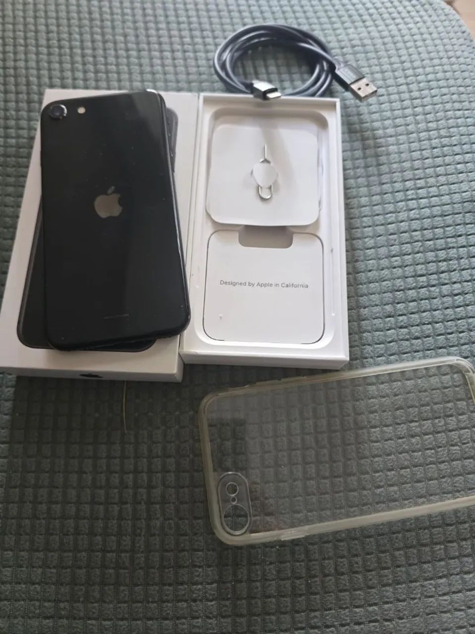 Iphone SE 2 geração (2020) 64gb Caixa - Foto 3