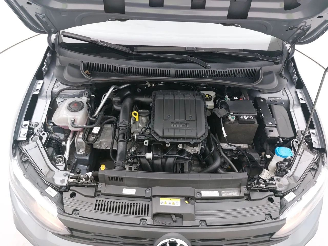 Volkswagen Polo Track 1.0 Flex 12V 5p, foto 10 de 18