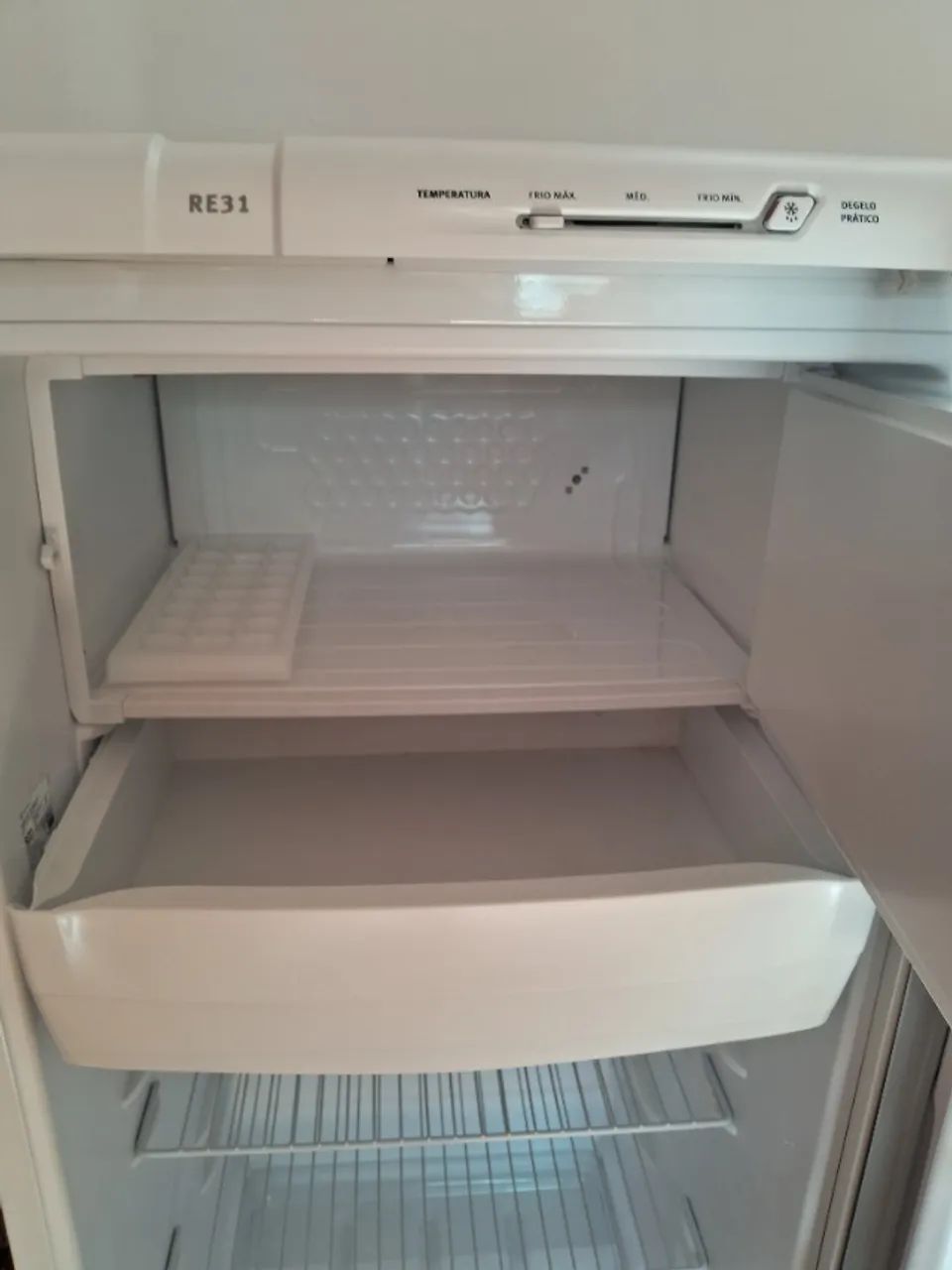 Refrigerador Eletrolux 240 Lt - Foto 3
