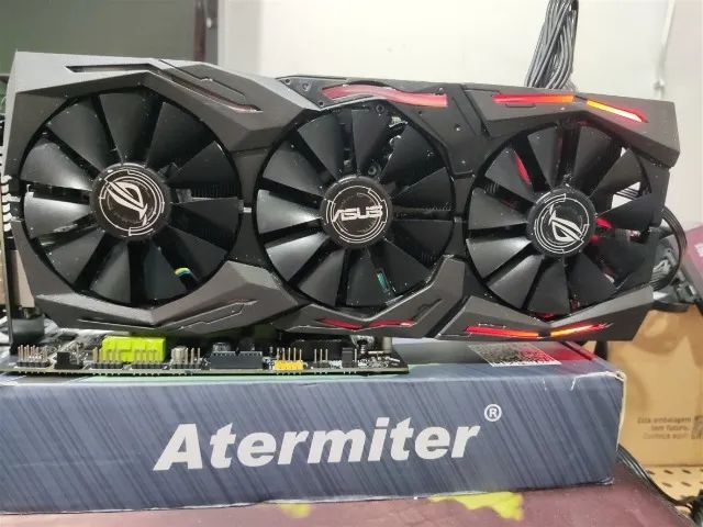 Placa de Vídeo GTX 1080Ti 11GB Asus ROG Usada - Foto 5