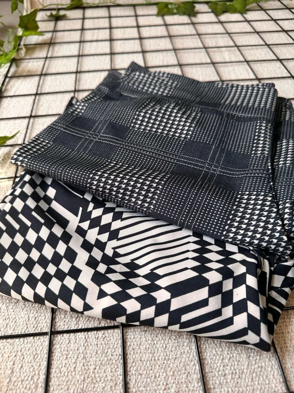 Kit com 2 Bermudas Ciclista Femininas Estampadas 2D Modas - Tam G (nova) - Foto 2