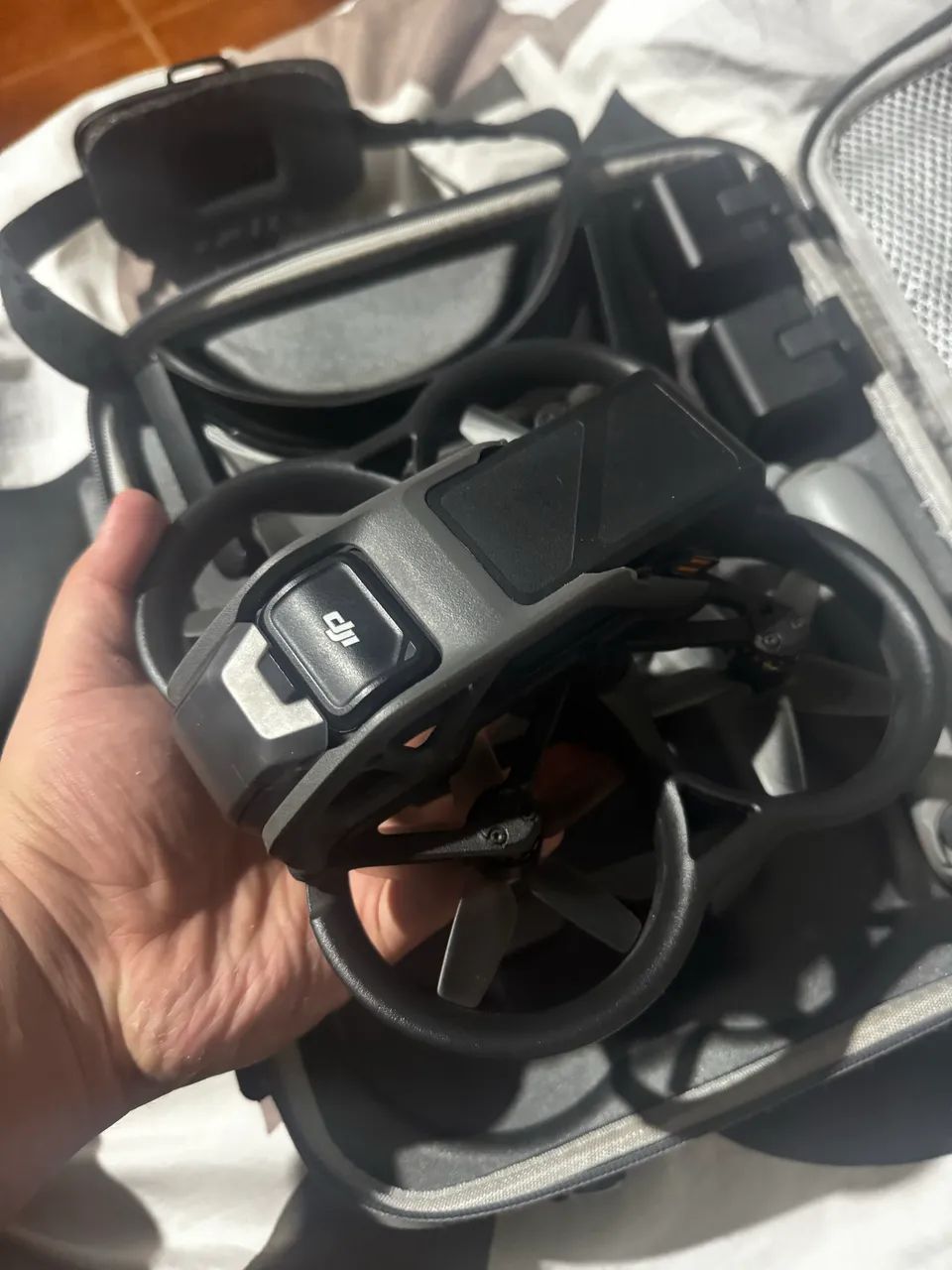 DJI AVATA COMBO - Foto 5