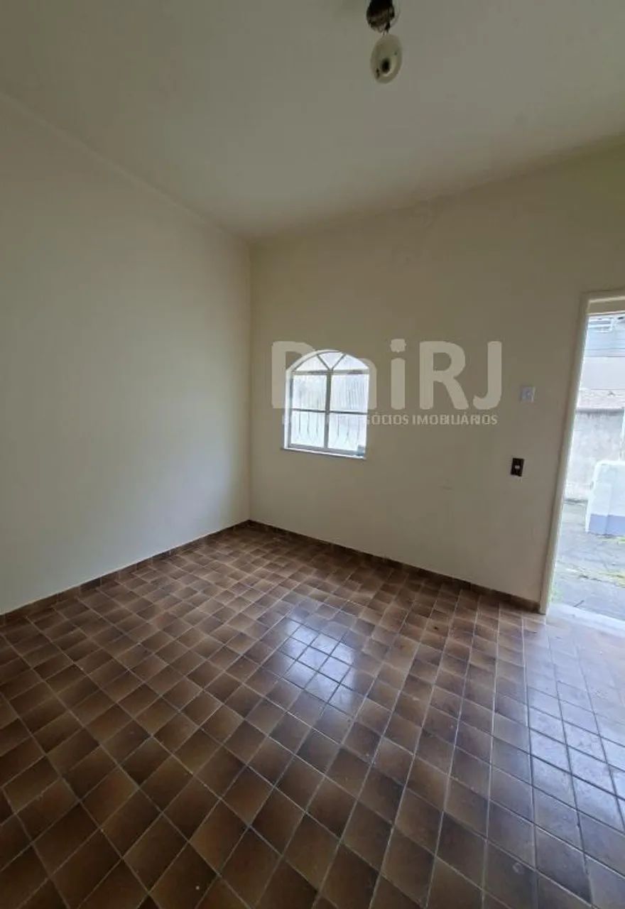 OPORTUNIDADE. CASA DE VILA, SEM CONDOMINIO E IPTU, JUNTO AO COMÉRCIO E TRANSPORTES - Foto 2