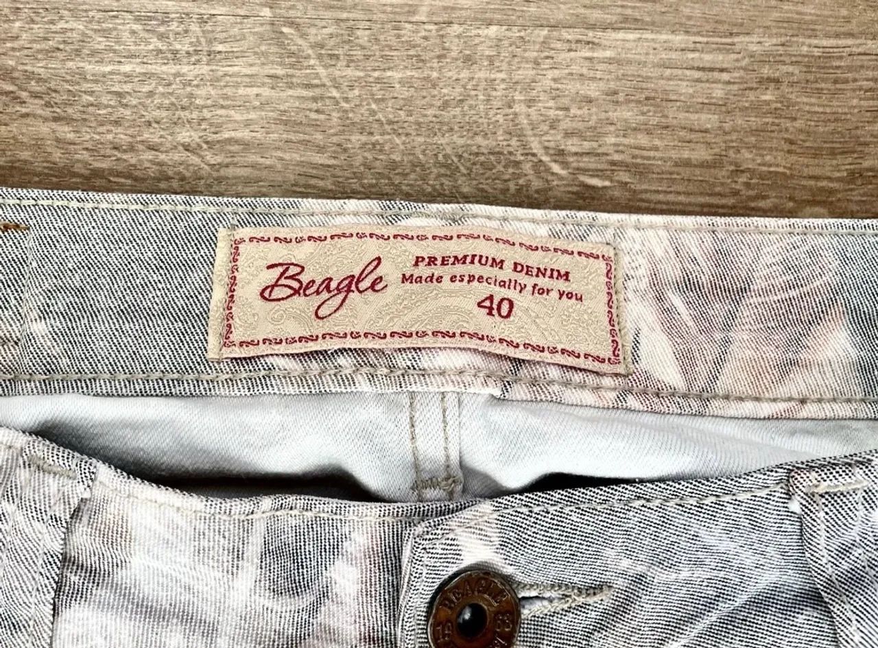 Calça Jeans Feminina tam 40 Estampada Beagle - Foto 4