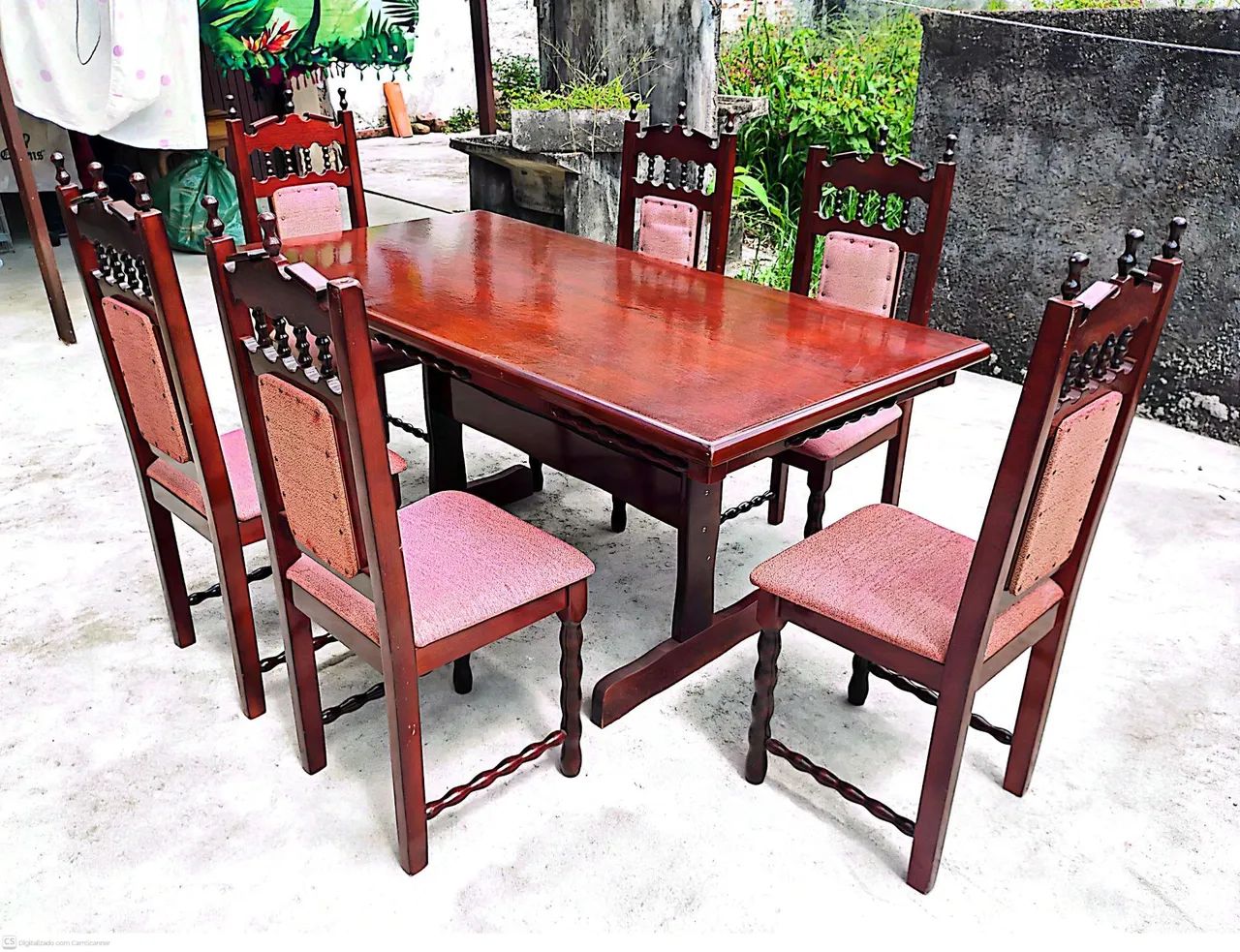 Vendo Mesa de Jantar