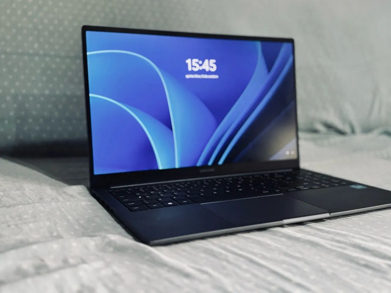 Notebook Samsung GalaxyBook 4 em ótimo estado
