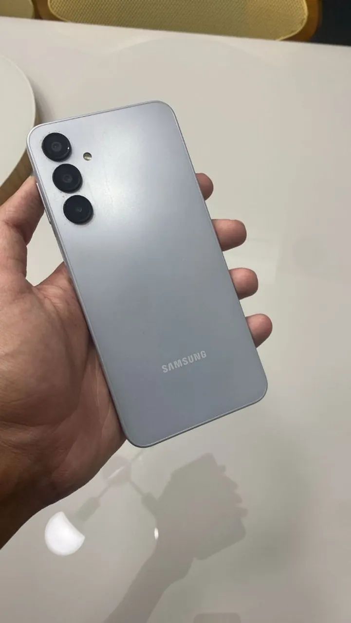 Samsung Galaxy A16 8GB RAM 256GB - Excelente - Foto 3
