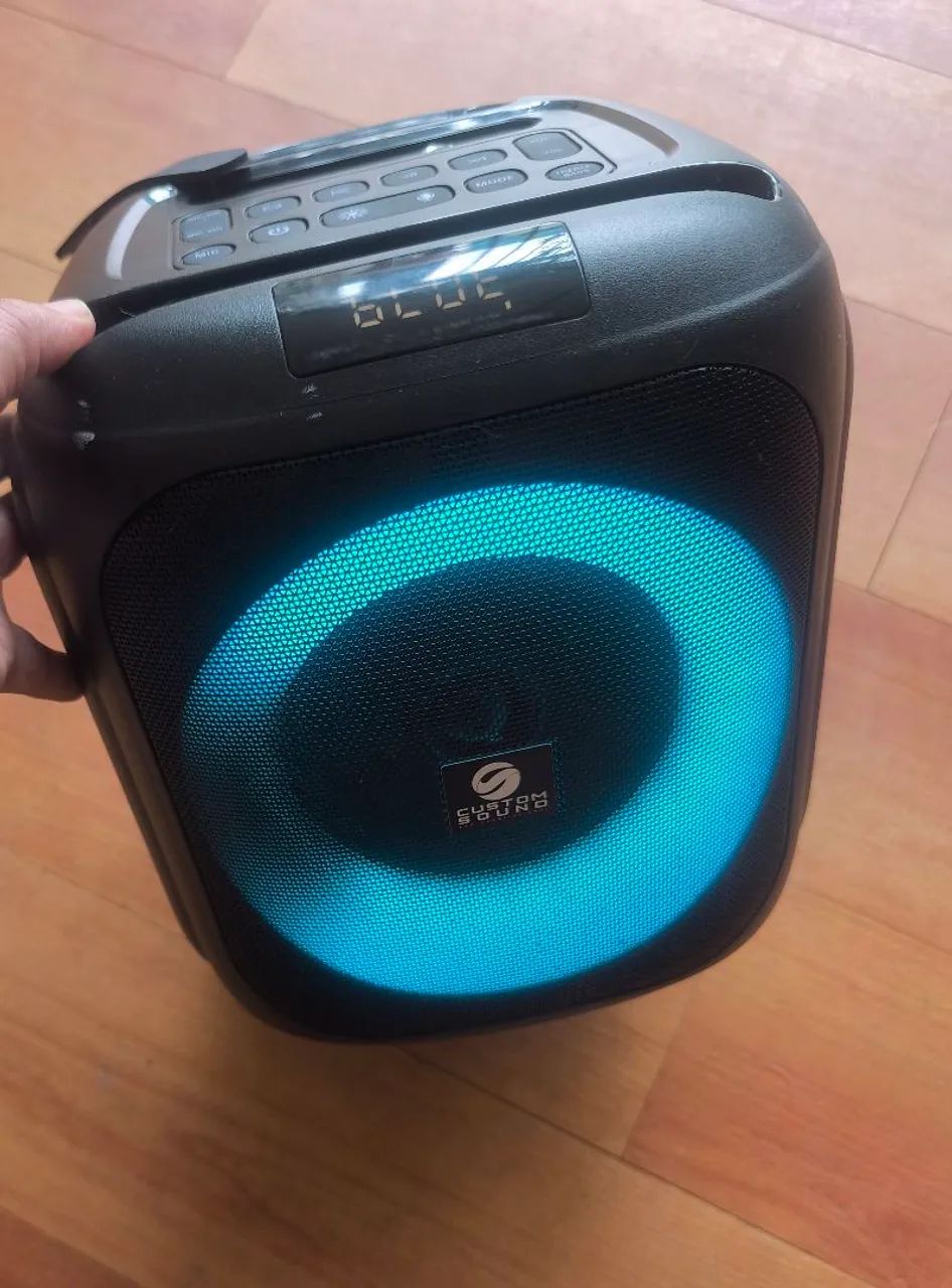 Caixa de som CUSTOM SOUND BOX