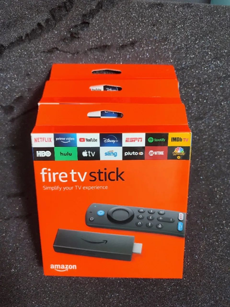 Fire TV Stick Full HD com Alexa e controle remoto por voz - 3ª geração original