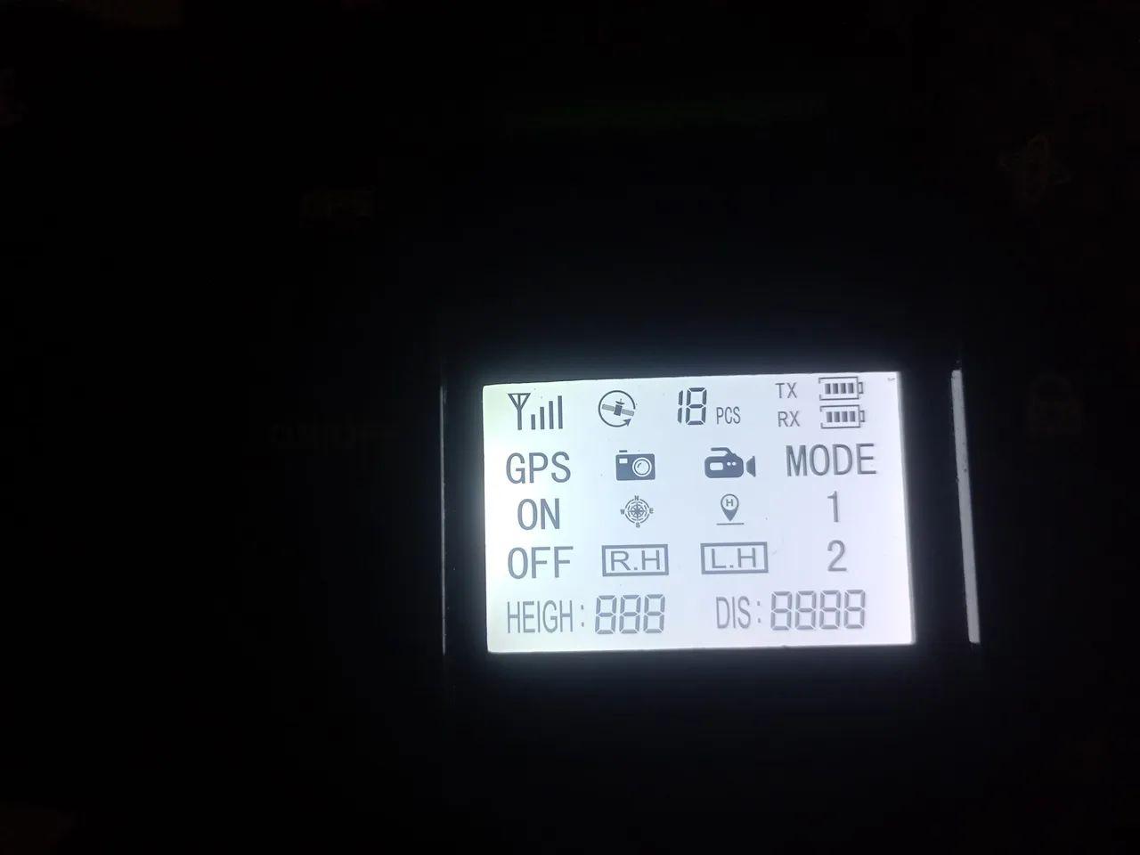 Vendo dois controles e duas baterias novos de drone l900 - Foto 3