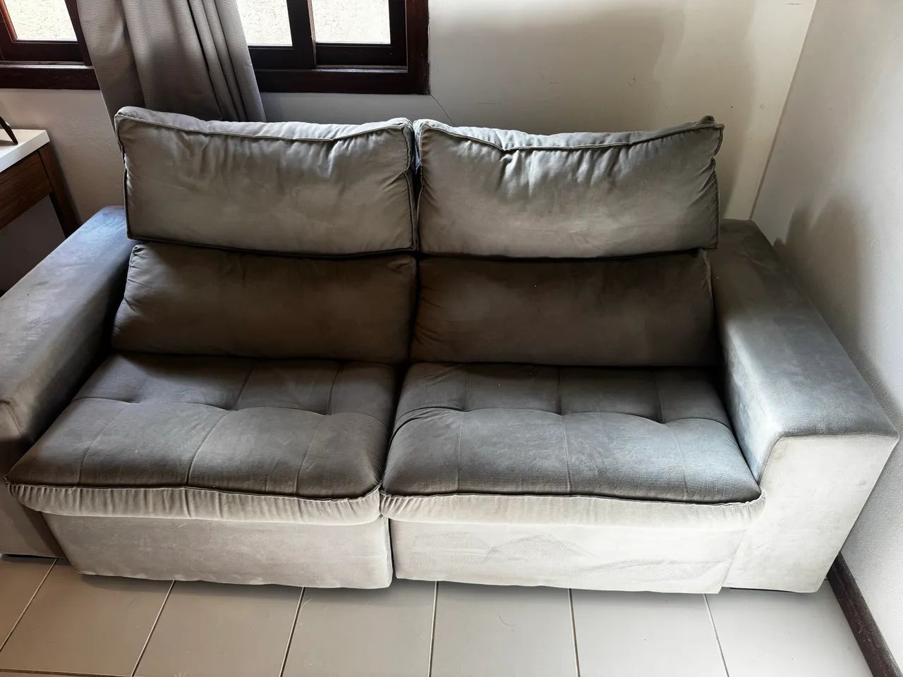 Sofa 2 Lugares Retratil - Pouco Uso - Foto 2