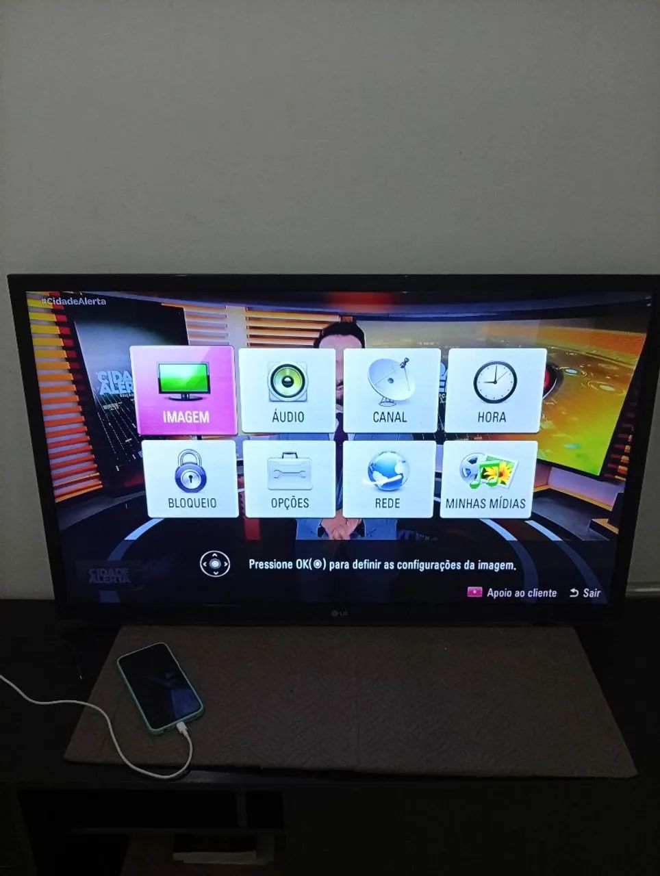 Tv LG Full HD internet HDMI USB ótima imagem controle  - Foto 4