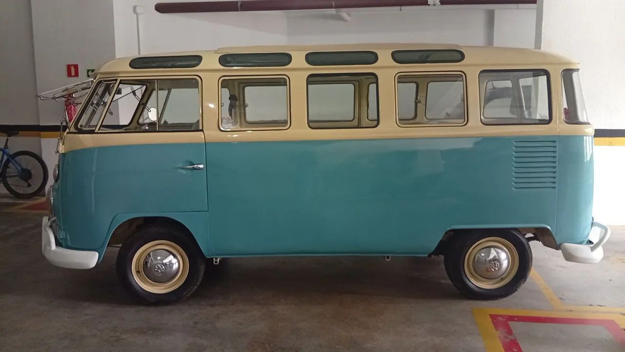 Volkswagen Kombi Furgão 1975