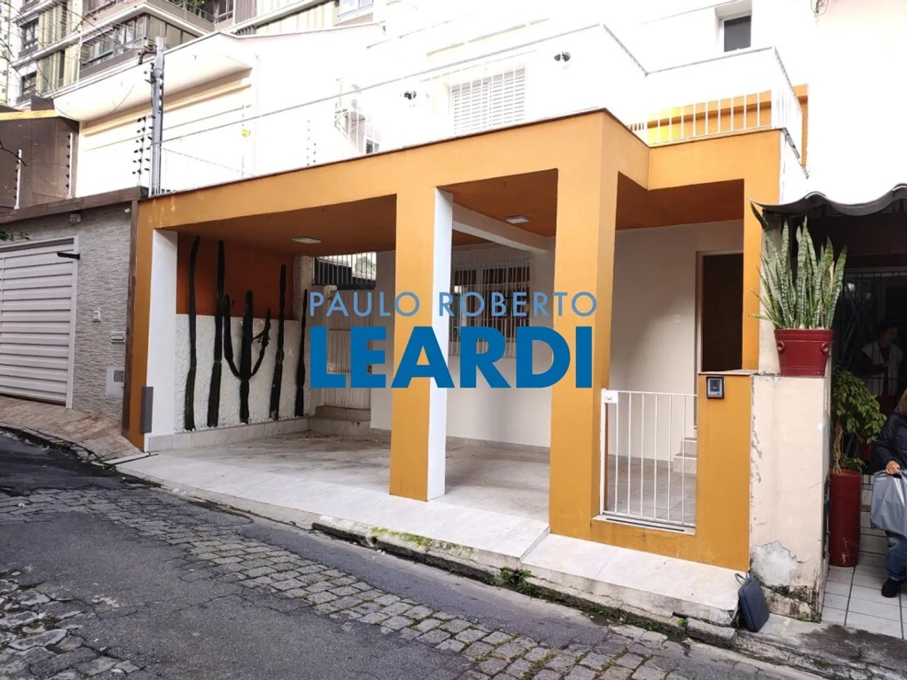 CASA DE VILA - PINHEIROS - SP