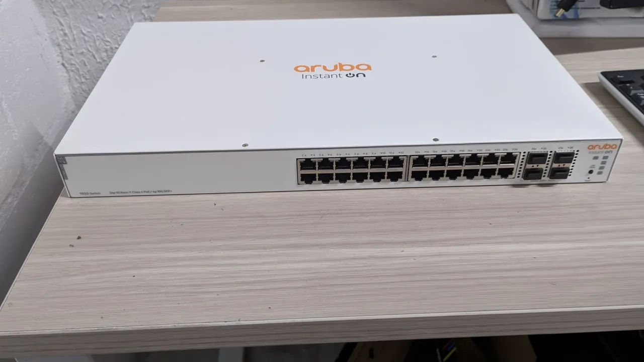 VENDO SWITCH ARUBA 1930 HPE 24 PORTA POE 