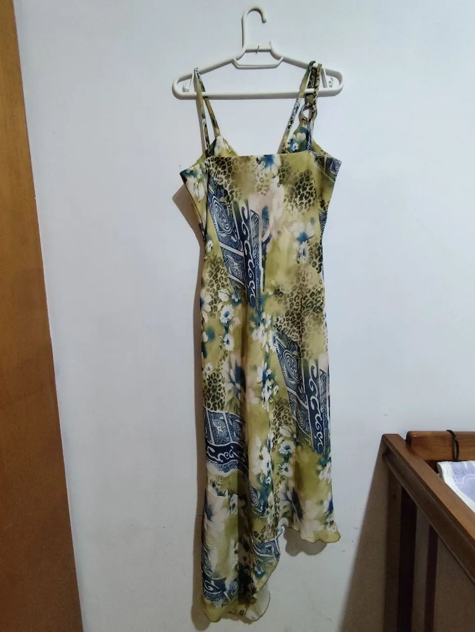 Vestido florido longo com alça tamanho G - Foto 3