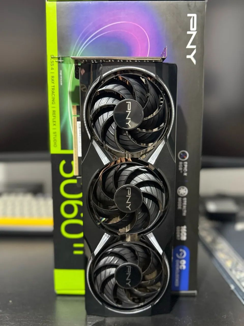 RTX 5060TI 16GB PNY  - Foto 4