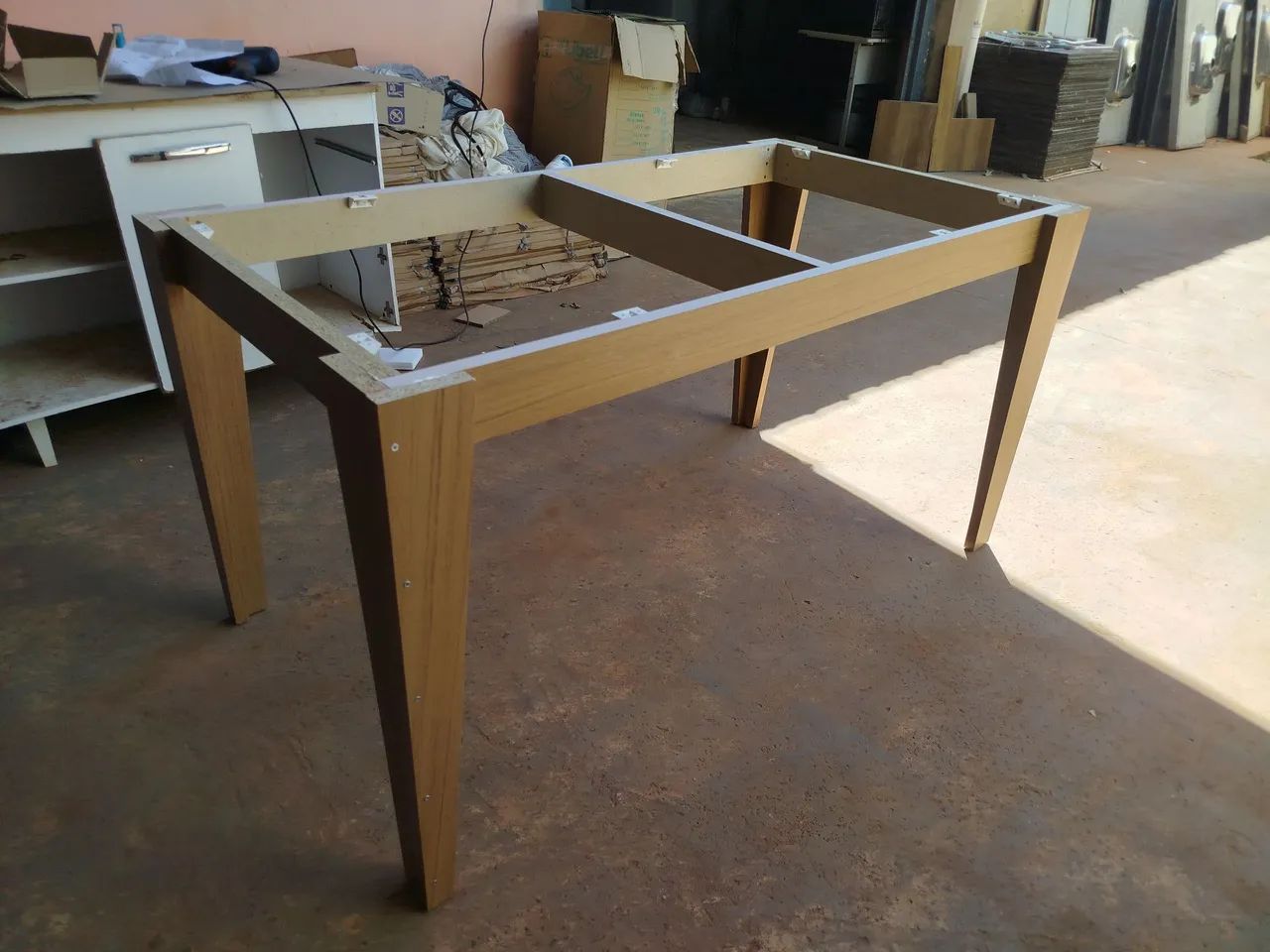Mesa Nova Tampo de MDF com Vidro Lacado  - Foto 4