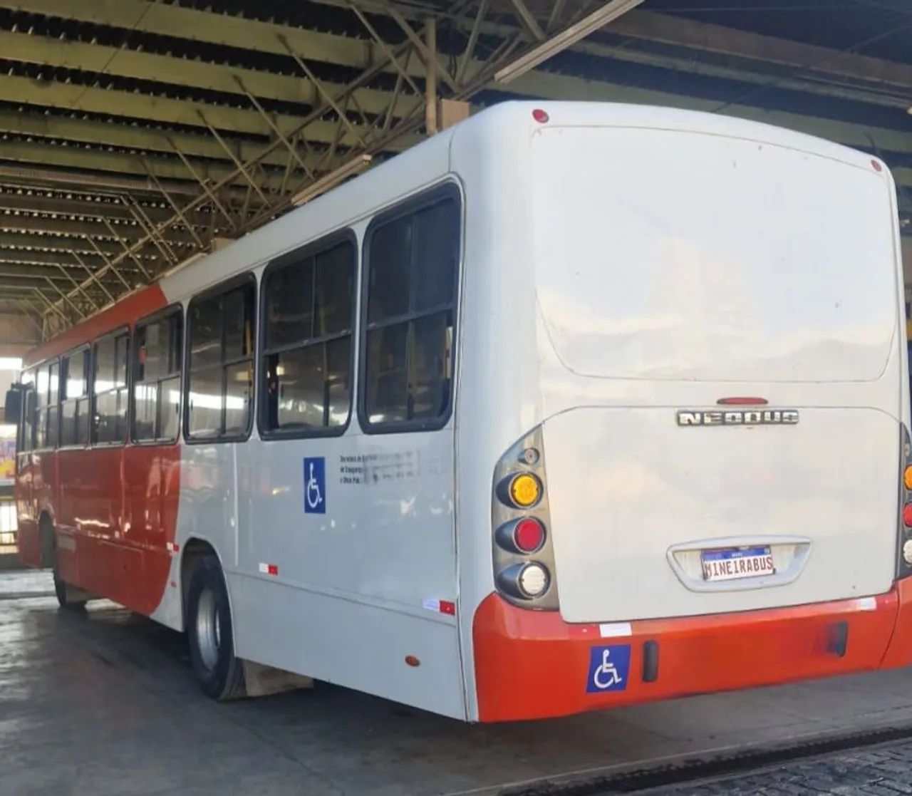 NEOBUS MEGA MERCEDES-BENZ  - Foto 4