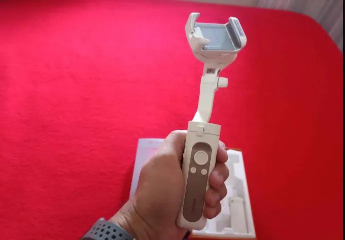 Gimbal estabilizador de celular android e ios com aplicativo. 